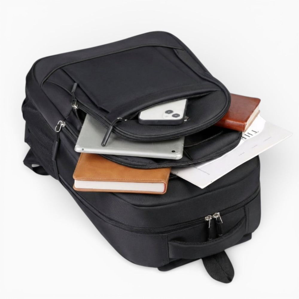 Sac à dos noir robuste pour homme