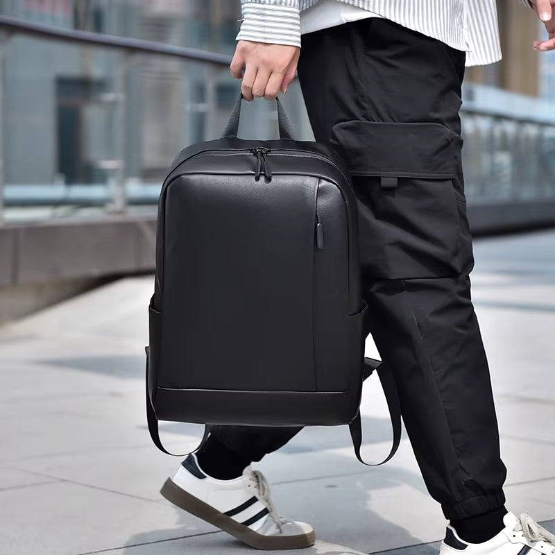 Sac à dos noir en cuir pour homme