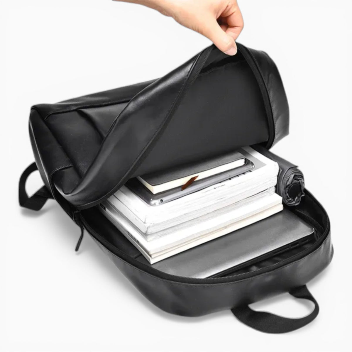 Sac à dos noir en cuir pour homme