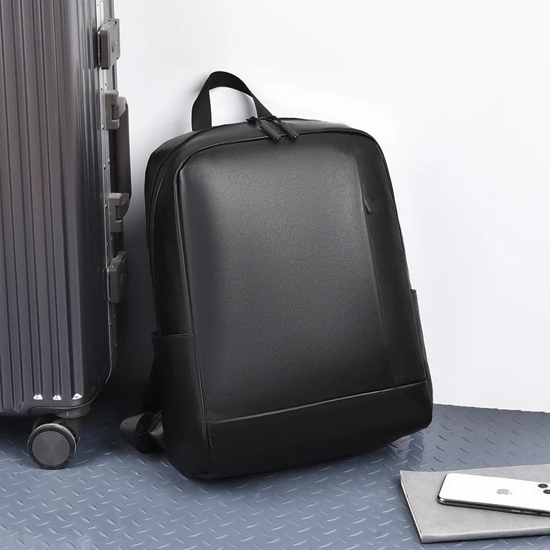 Sac à dos noir en cuir pour homme